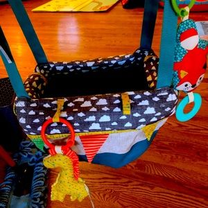 Infantino Go Gaga!!! Up, Up & Away Deluxe Doorway Jumper.